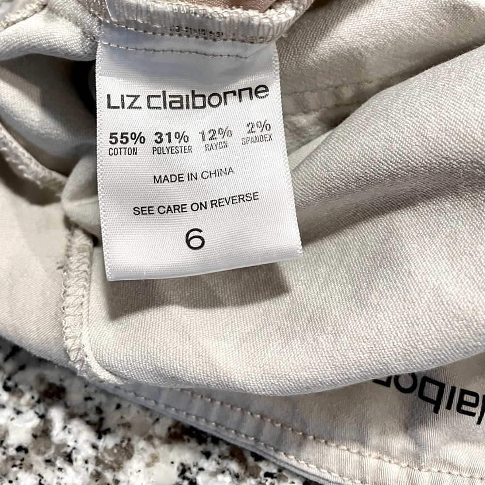 Liz Claiborne Comfort Stretch Pull-On Shorts - Picture 3 of 3